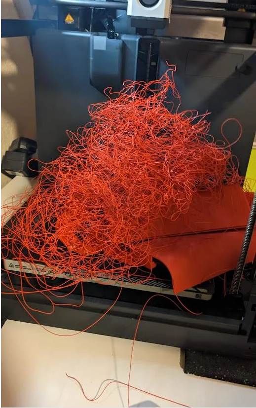 Spaghetti failure on a 3D printer